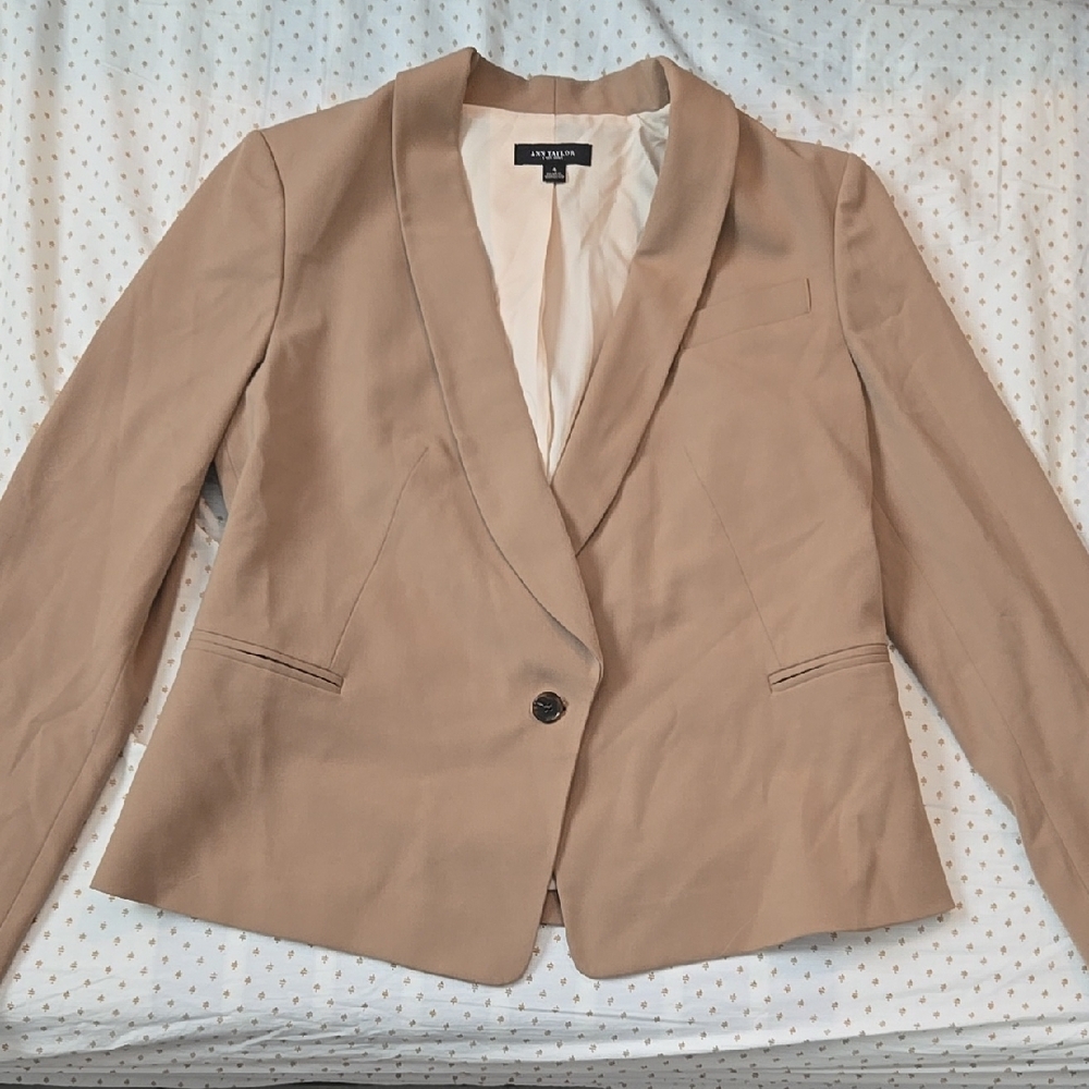 Ann Taylor Tan Blazer Tailored Professional Style